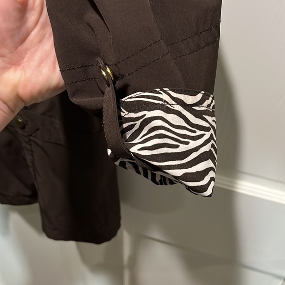 $8SALE Chicos Zenergy 0 Brown White Zebra Jacket Ret$79 Snap Up Sleeve - Picture 5 of 13